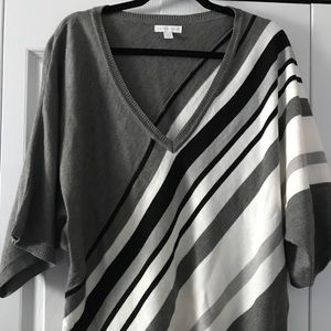 Sweater💜New York & Company